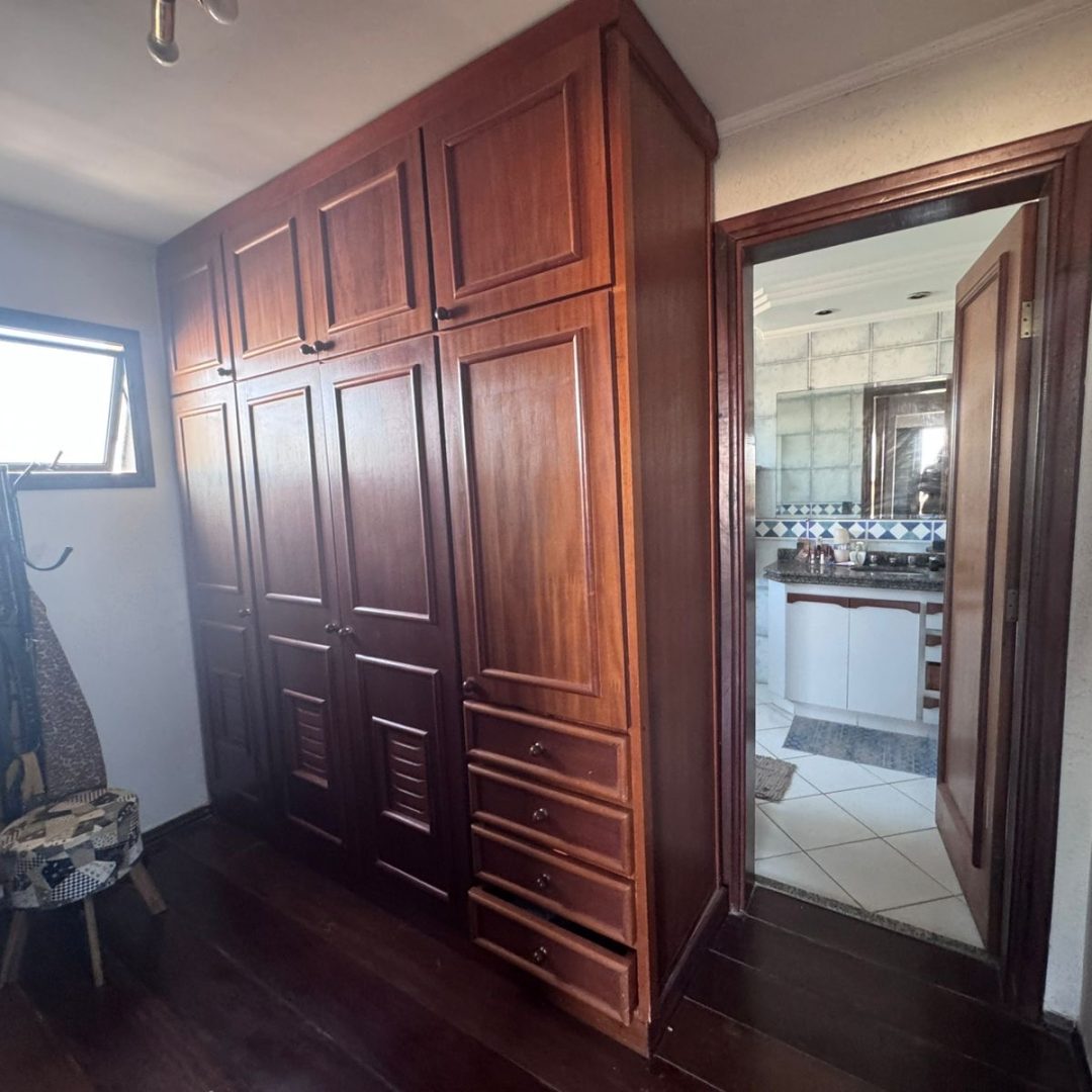 315c4a56-8e00-4951-9e3d-1fe13316037f