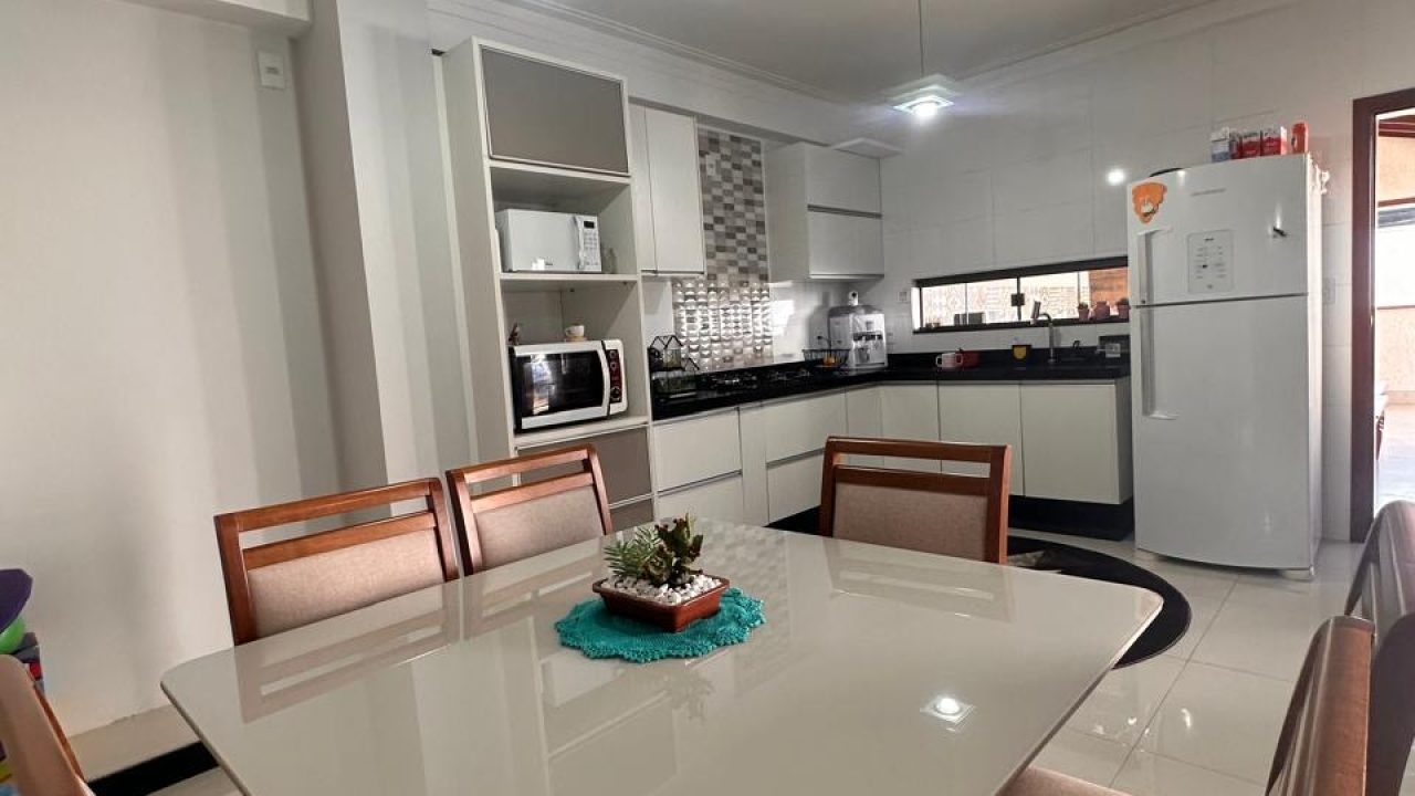 7ff22411-d4e9-4db7-b3d3-d83f8e8ab5a5