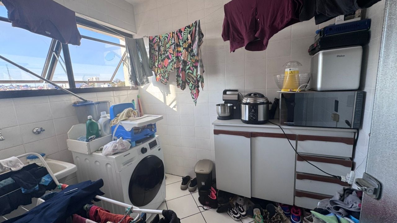 8854d6fc-9c19-4288-b319-13932e1552cb