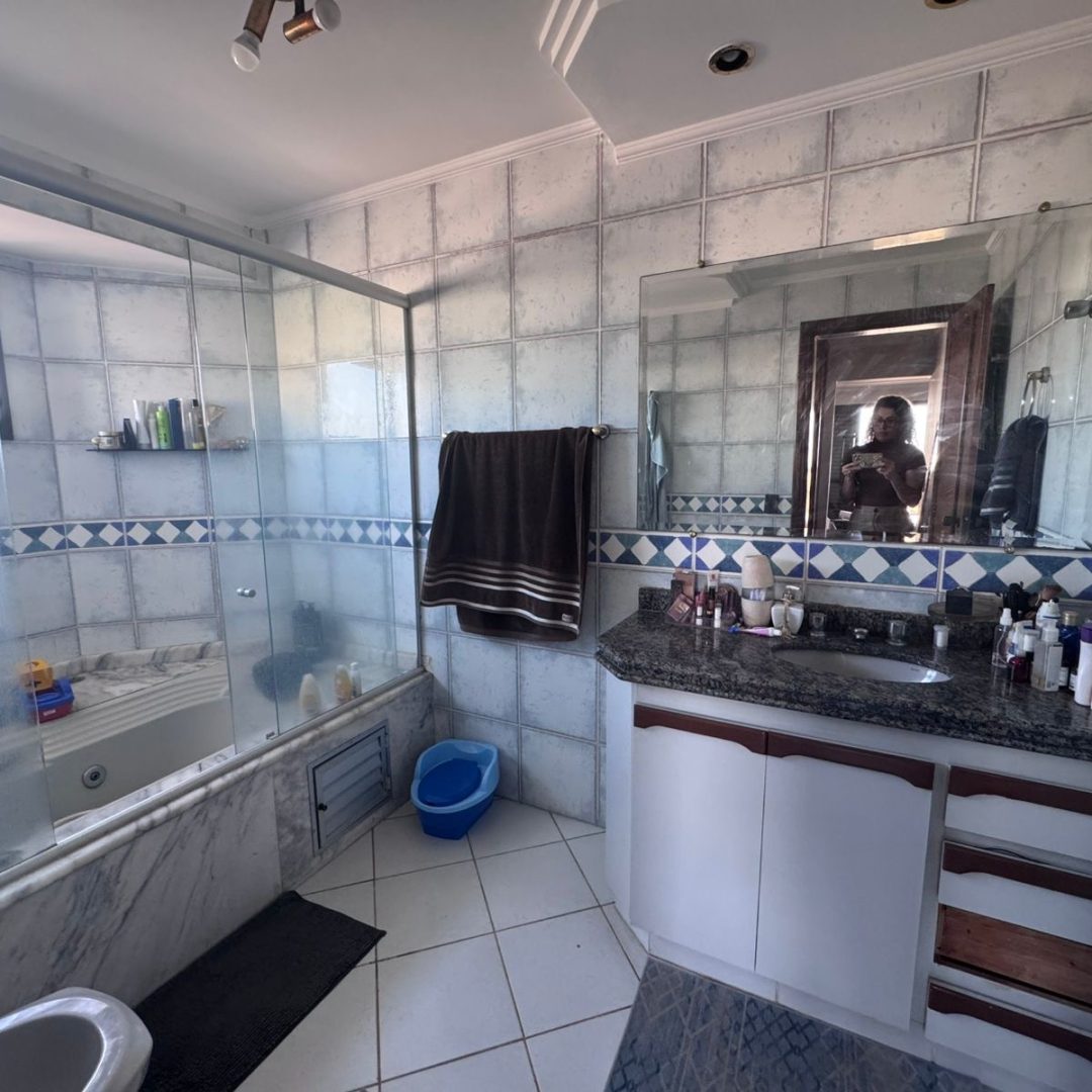 9173c0c0-039f-475a-aa97-5ce48b20f368