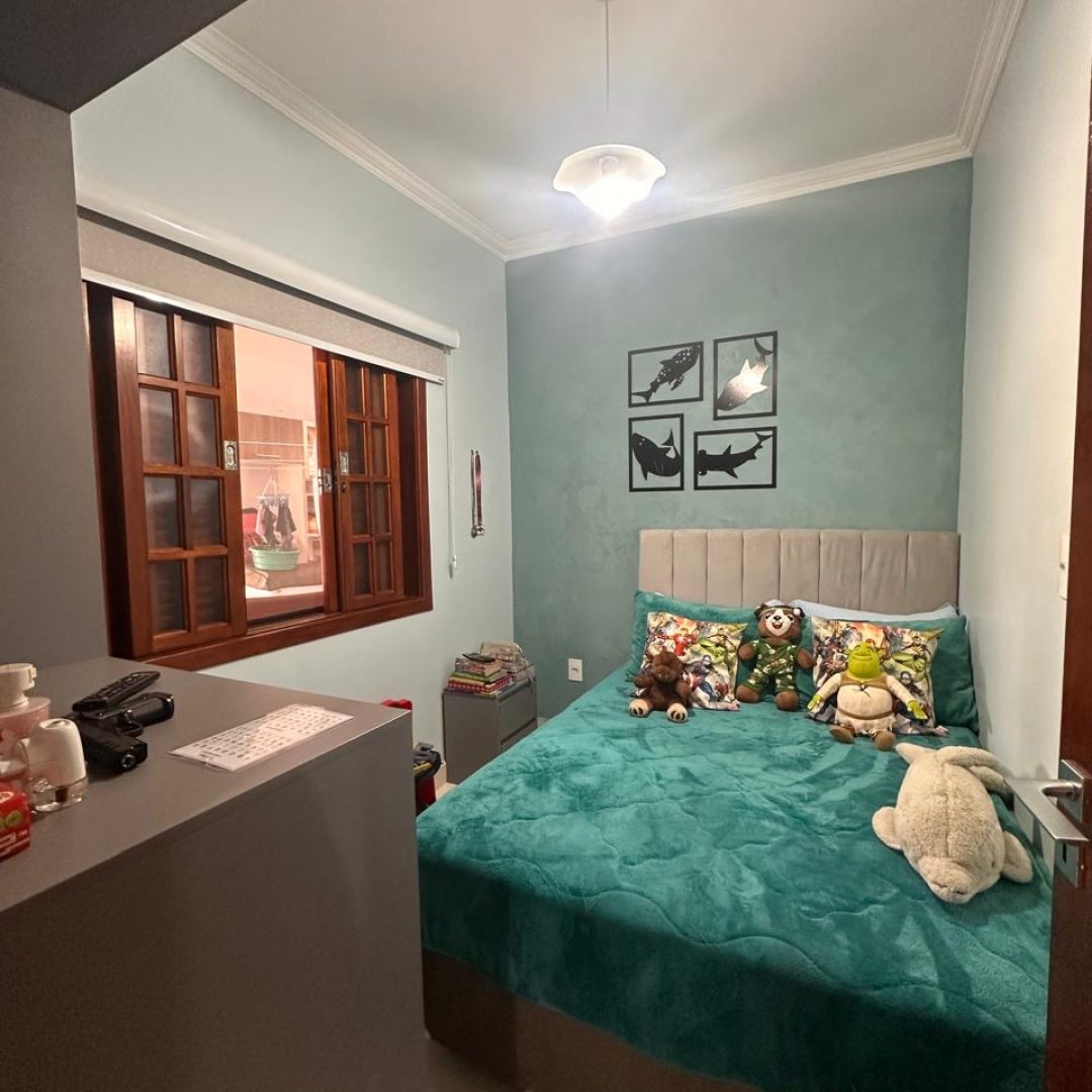 d29c646d-1946-4547-bc06-27c39afdcfda